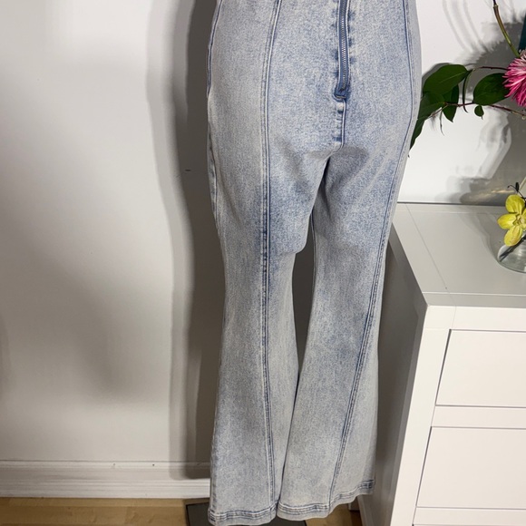 Forever 21 Light Blue Washed Denim Wide-Leg Jumpsuit - Picture 6 of 8
